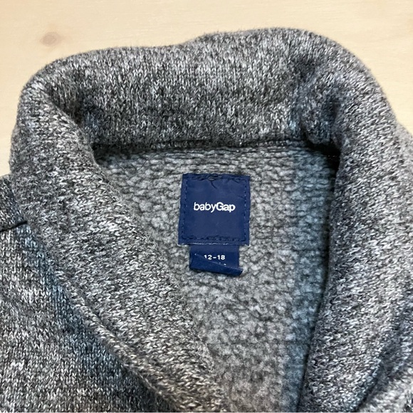 Baby gap grey button down sweater outerwear - Picture 4 of 6